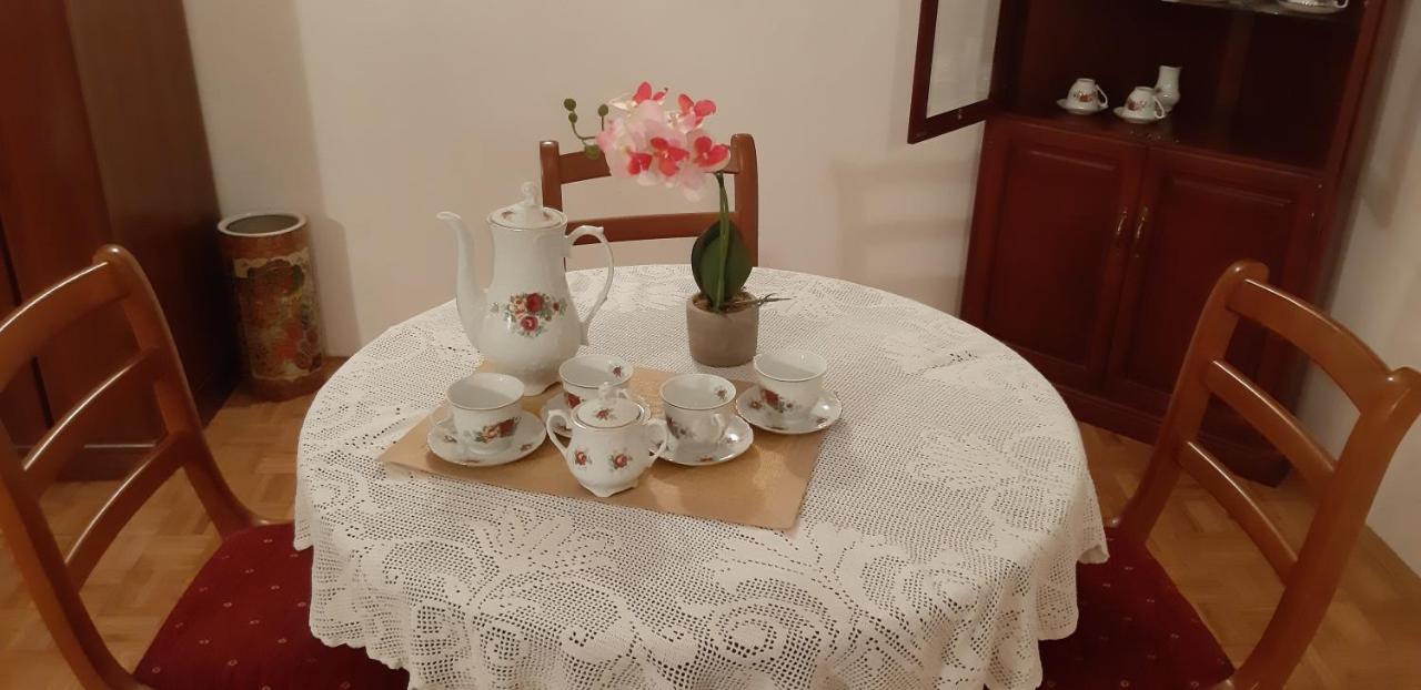 Apartman Bogdan Jelsa  Buitenkant foto