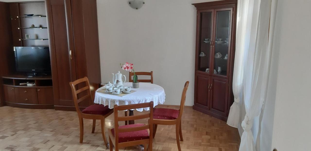 Apartman Bogdan Jelsa  Buitenkant foto